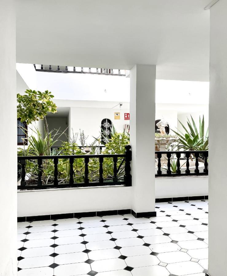 Central House Corralejo Exterior foto